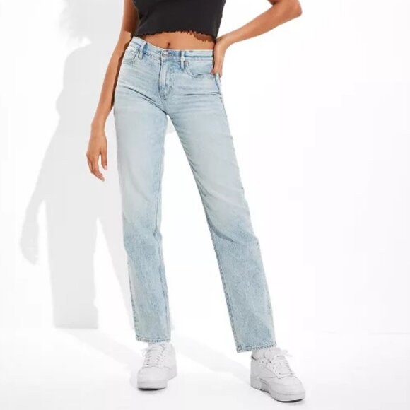 NEW American Eagle 90s Straight Jean Light Wash Denim Stretch Women's Size 18 - Picture 1 of 11